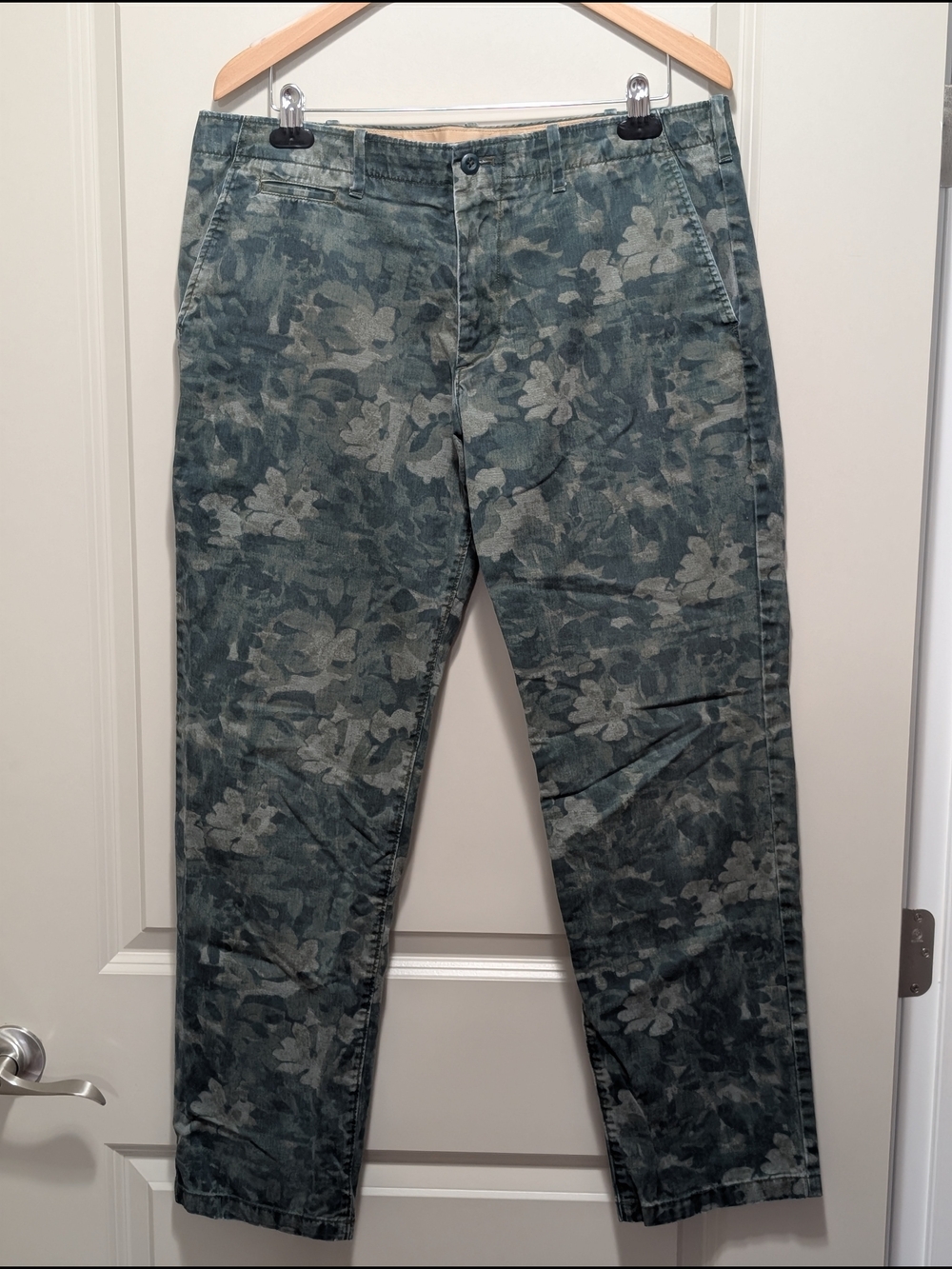 GAP Men's Floral Camo Straight Jeans - Green